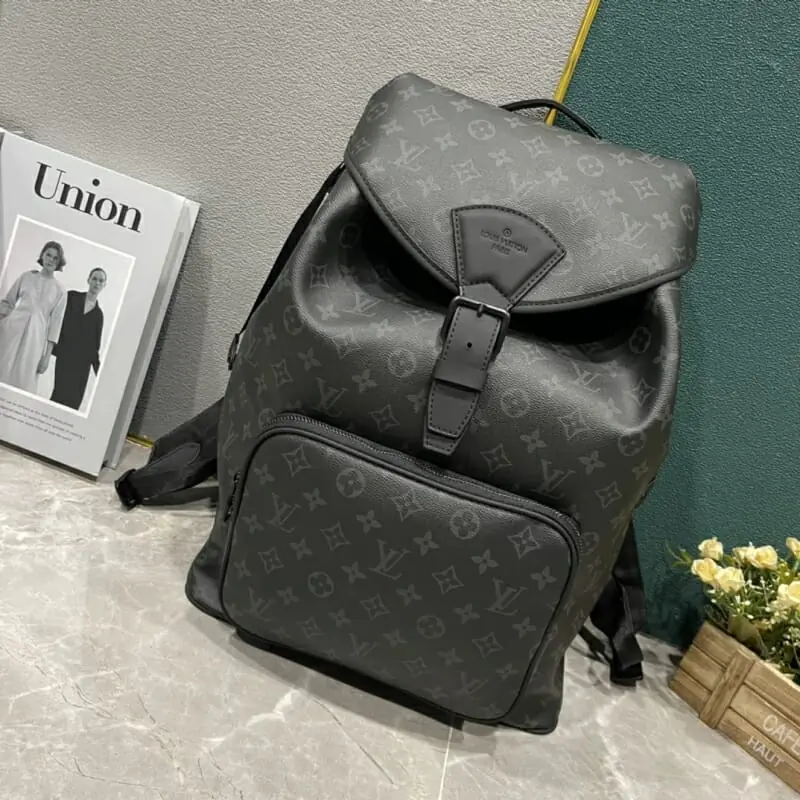 louis vuitton lv aaa homme sac a dos  s_113a277